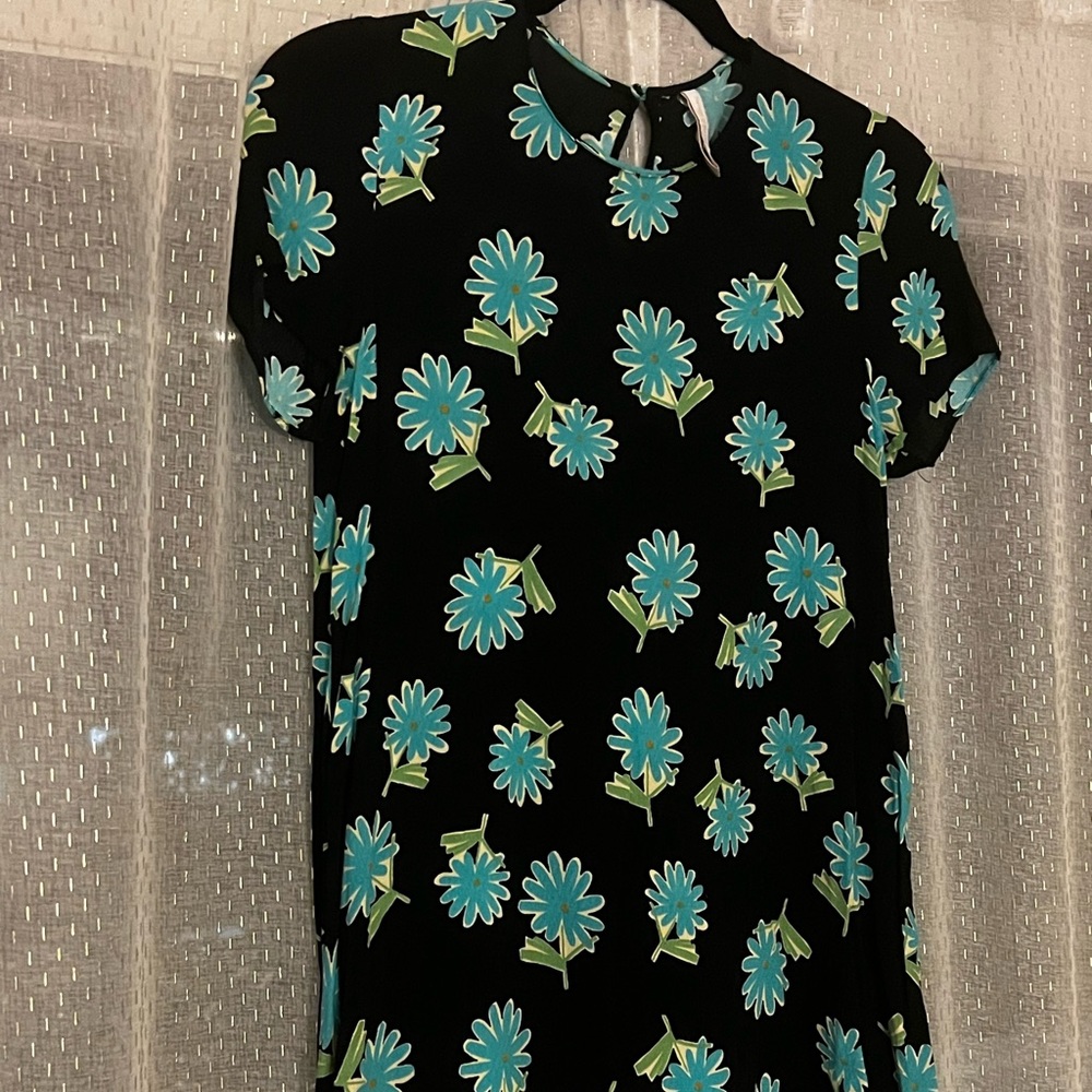 Trafaluo collection for Zara 90’s Daisy Mini Dress